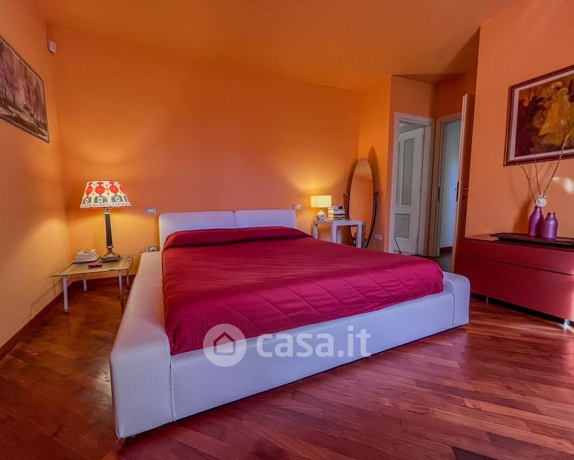 Villa in Via Goito — foto 25 di 42