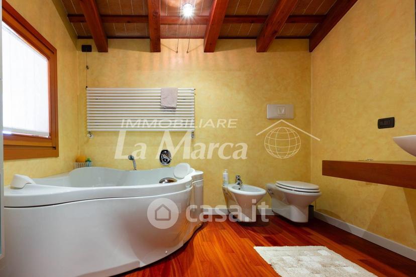 Villa in Via Osoppo 13 — foto 9 di 33