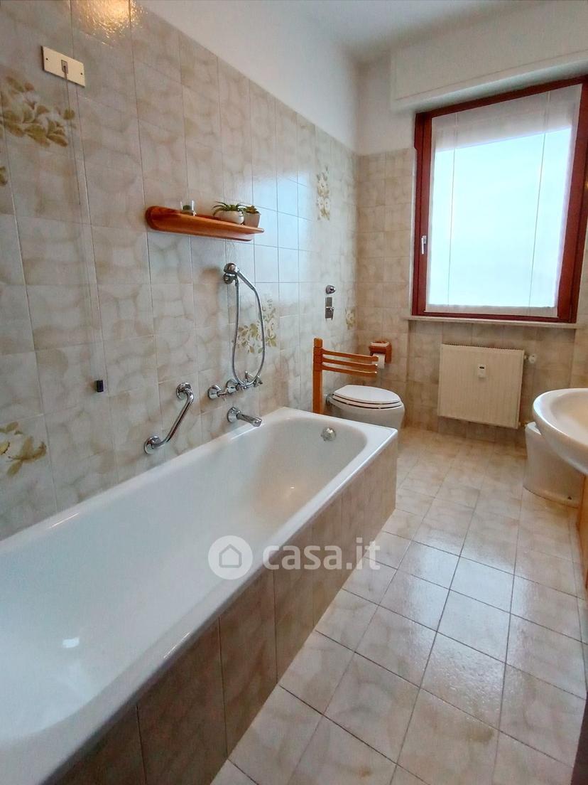 Quadrilocale in Via Carlo Cattaneo 36 — foto 22 di 36