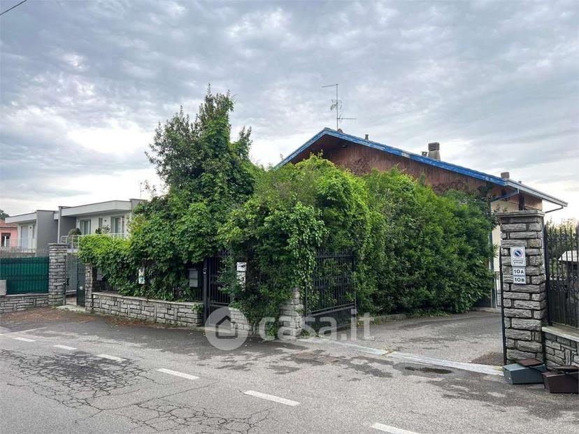 Villa in Via L. Sturzo 4 — foto 17 di 23
