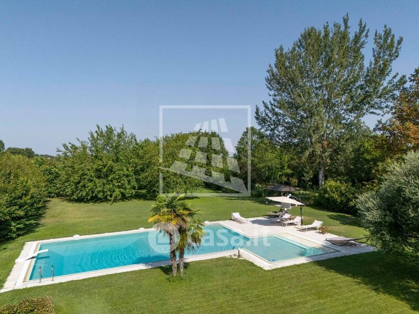 Villa in Via Gianni Rodari 16 — foto 48 di 89