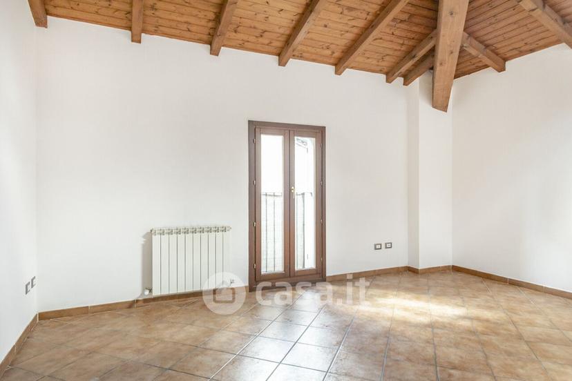 Trilocale in Via Bonvicini Adolfo 2 — foto 30 di 32