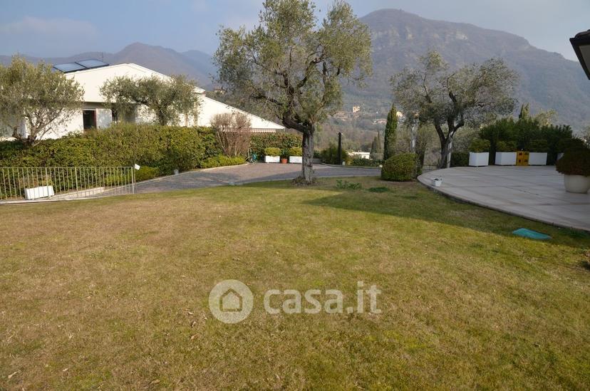 Villa in Via Federico Odorici 68 — foto 3 di 53