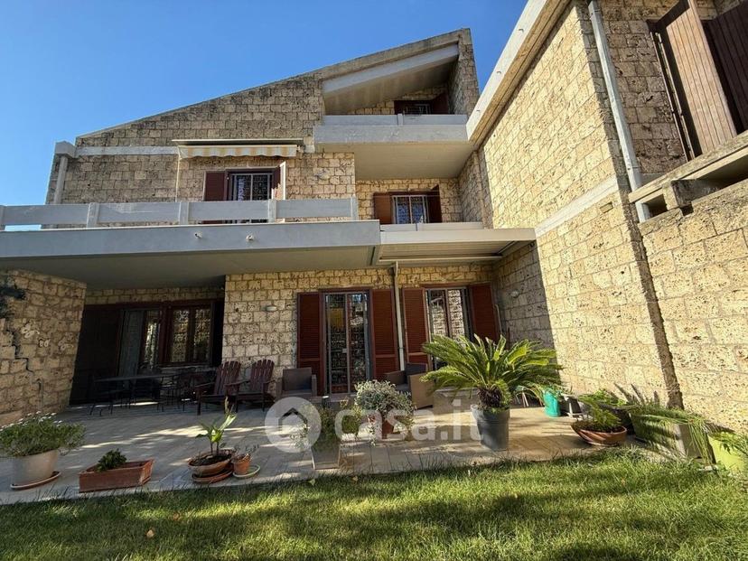 Villa in Via dei Colli — foto 26 di 33
