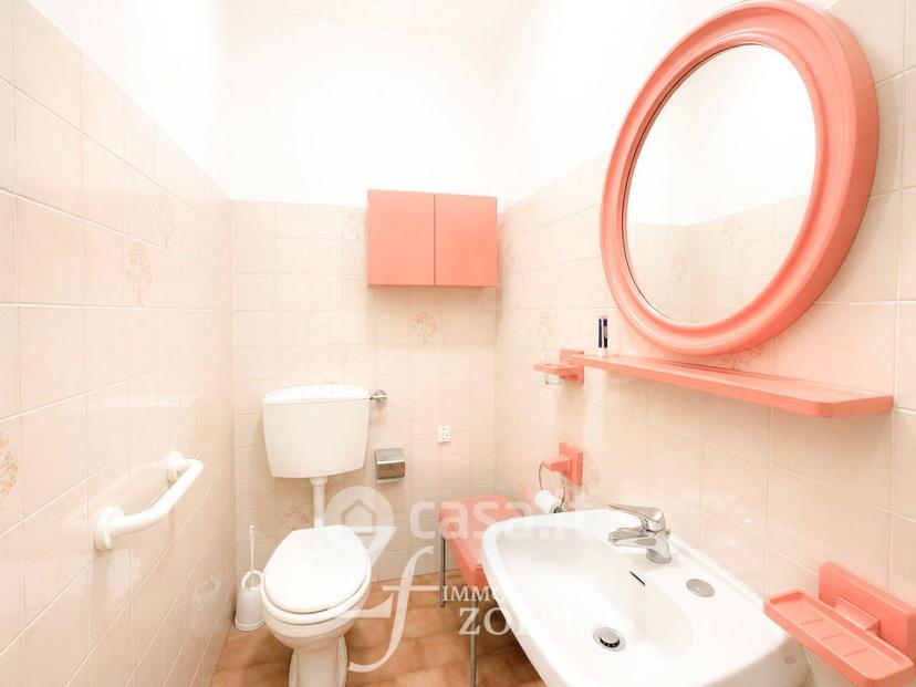 Appartamento in Viale L.ariosto — foto 12 di 21
