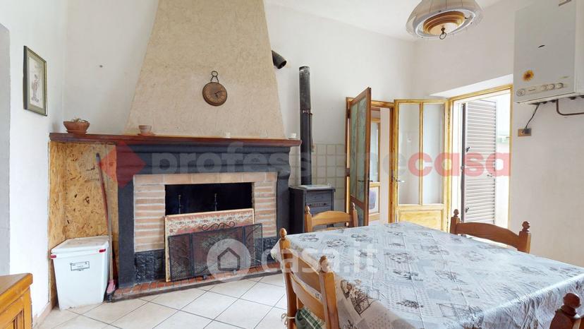 Appartamento in Via della Rocca 7 — foto 29 di 33