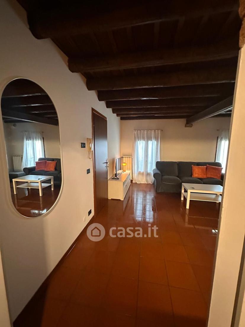 Trilocale in Via Savonarola 38 — foto 12 di 32