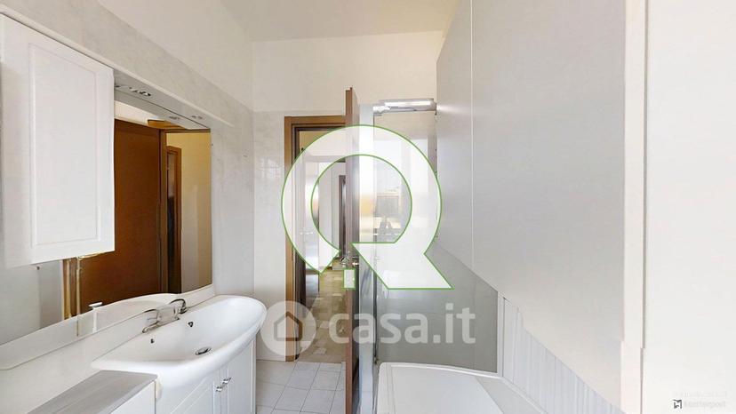 Trilocale in Roma 49 — foto 27 di 45