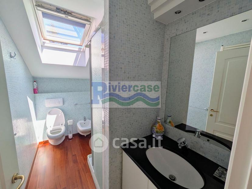 Bilocale in Via Cesare Battisti 77 — foto 38 di 40