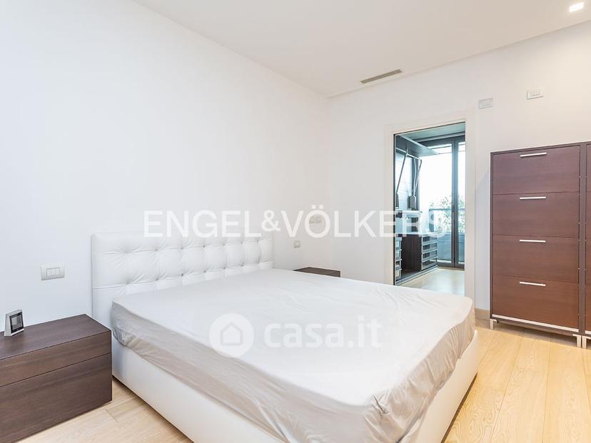 Trilocale in Viale Giorgio Ribotta — foto 16 di 19