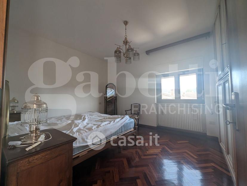 Trilocale in Via Assisi 1 — foto 2 di 20