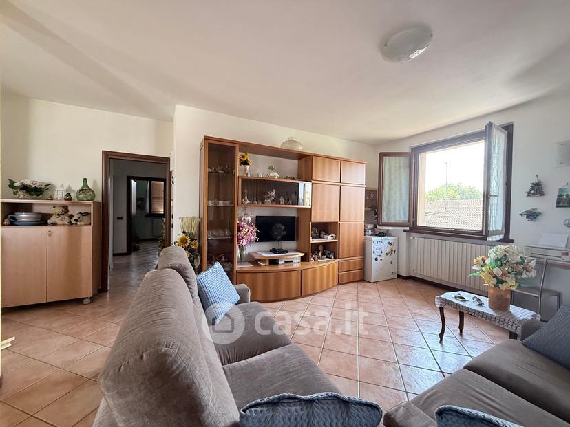 Villa in Via Luigi Barbieri 72 — foto 14 di 57