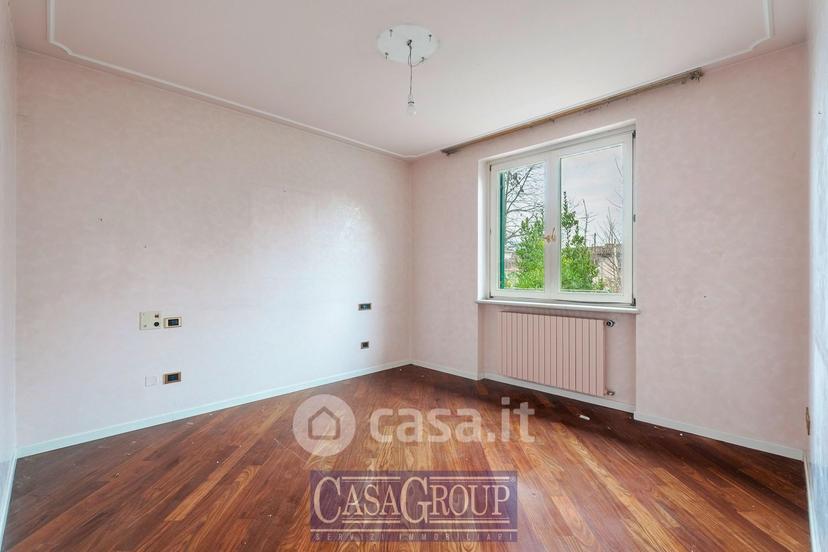 Villa in Via Enrico Fermi — foto 21 di 31