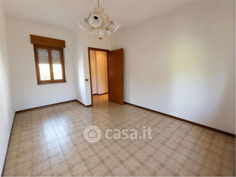 Quadrilocale in Via Firenze — foto 15 di 31