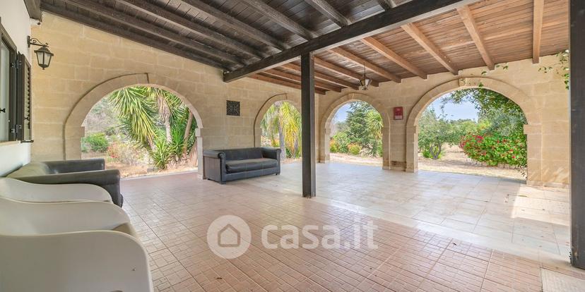 Villa in Strada Comunale Brindisi 6 — foto 21 di 54