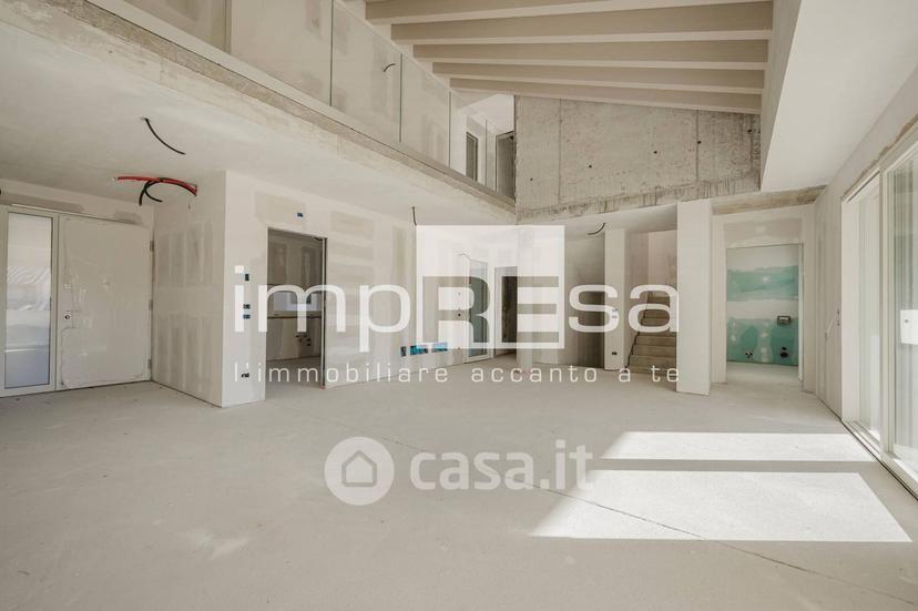 Villa in Via Giambellino — foto 36 di 44