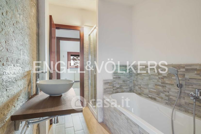 Villa in Via Alfredo Oriani — foto 21 di 31