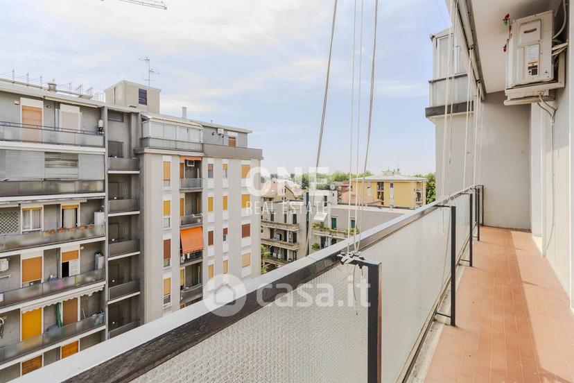 Trilocale in Via Grazia Deledda 23 — foto 36 di 41