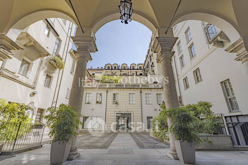 Quadrilocale in Piazza Castello — foto 9 di 27