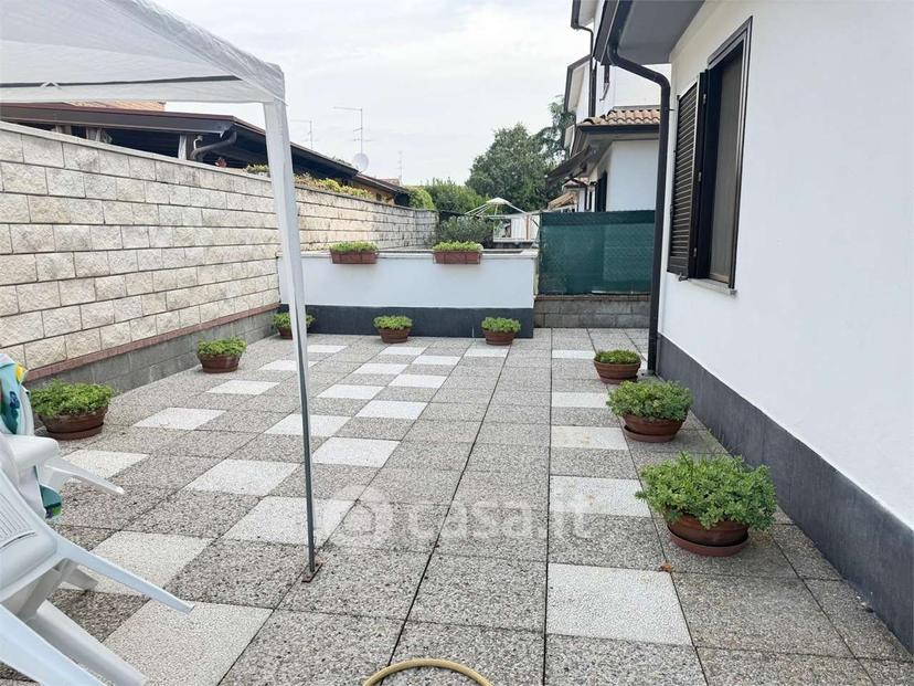 Villa in Via Cristoforo Colombo — foto 25 di 45