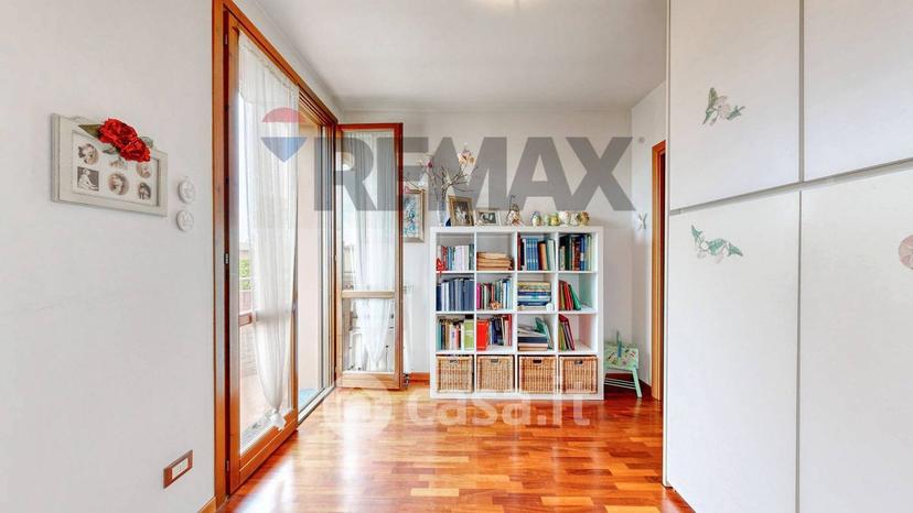 Villa in Via Fratelli Rosselli — foto 35 di 74