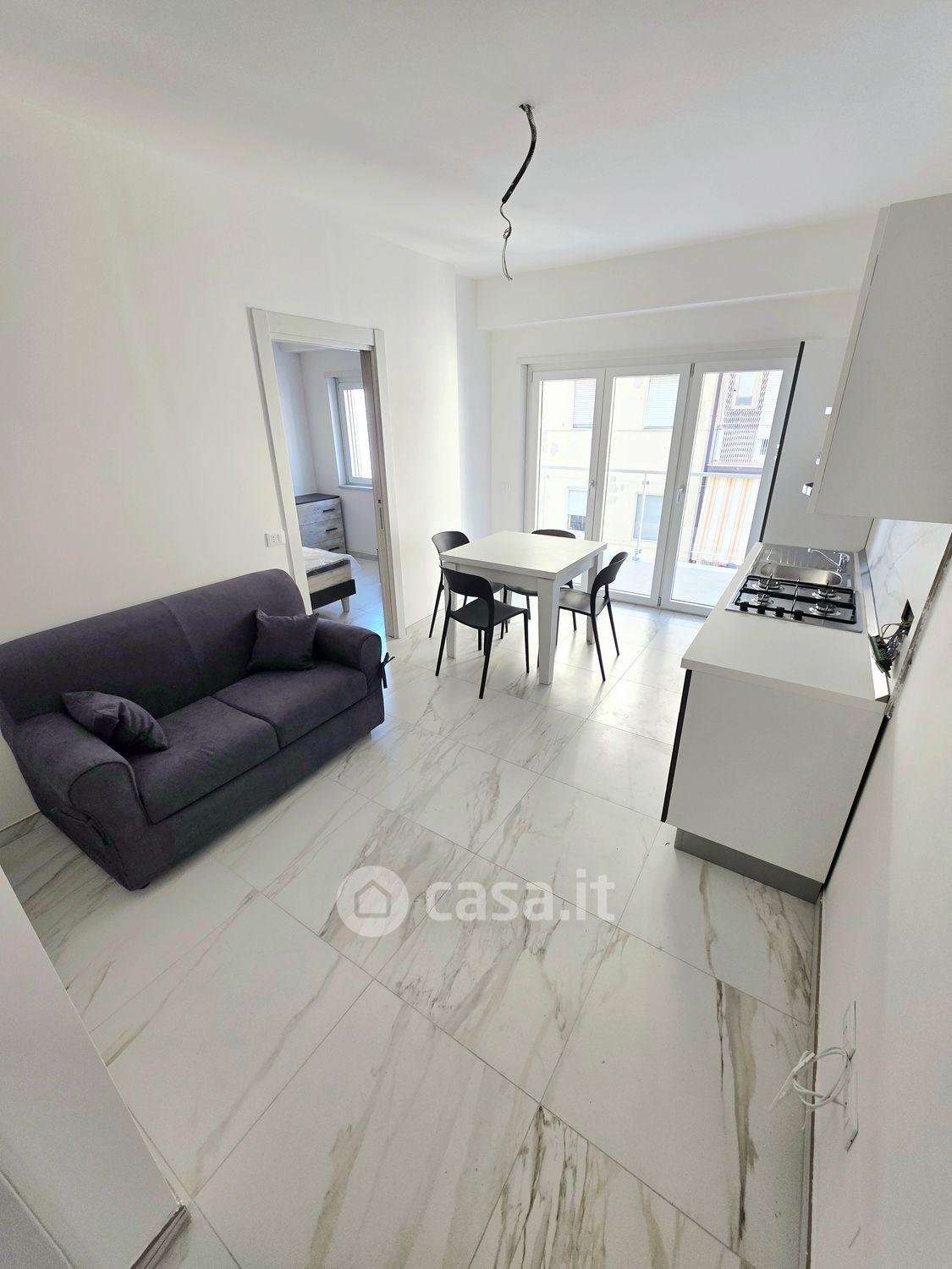 Bilocale in Via Panebianco 289