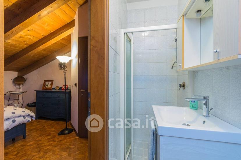 Villa in Via Cavour 24 — foto 13 di 33