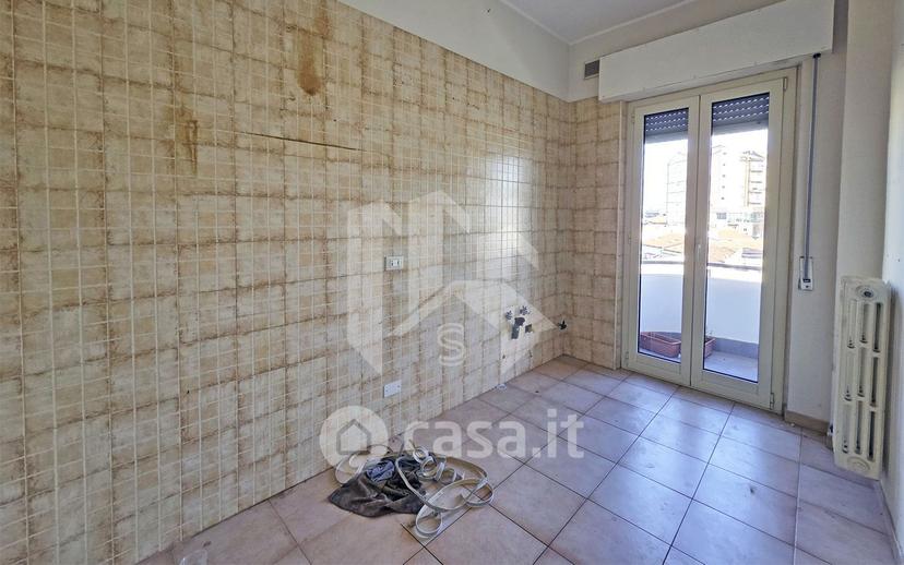 Quadrilocale in Via Abruzzi — foto 4 di 25