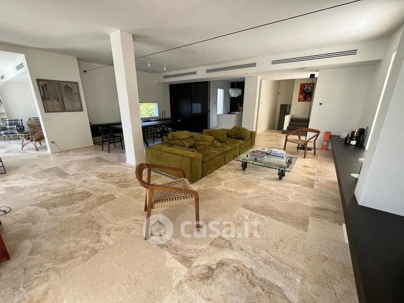 Villa in Via XX Settembre — foto 7 di 27
