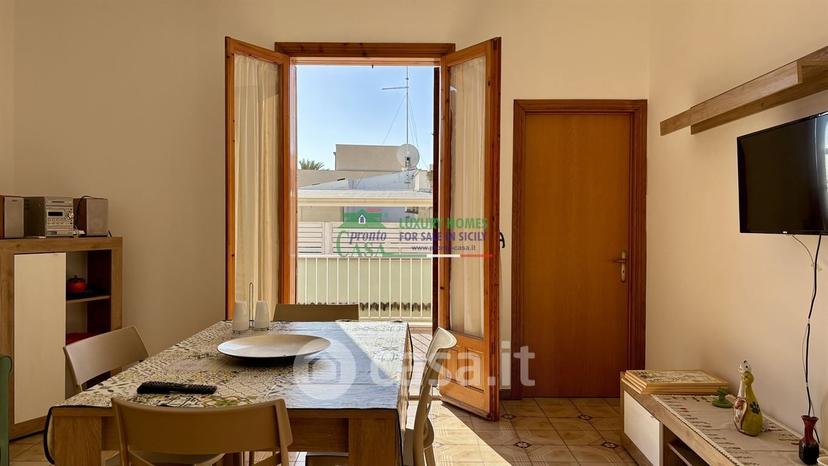 Trilocale in Via Genova — foto 2 di 25