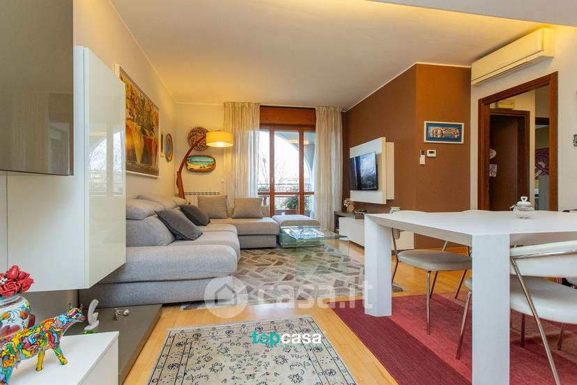 Quadrilocale in Viale Stelvio 169 — foto 30 di 42