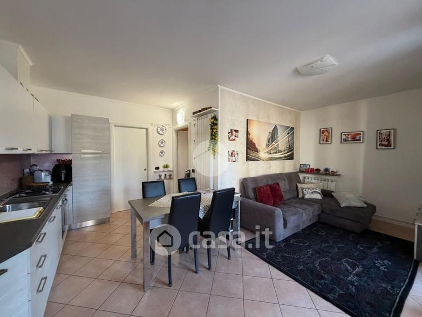 Trilocale in Via Giovanni Pascoli 6 — foto 7 di 11