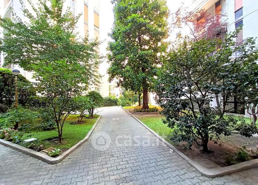 Trilocale in Viale Brenta 3 — foto 25 di 34