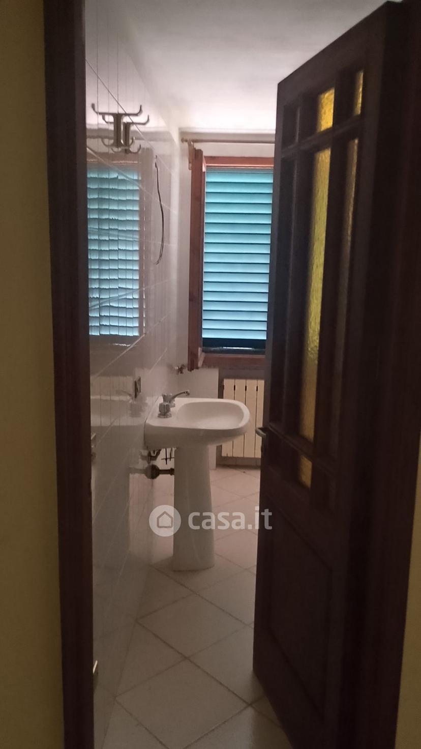 Villa in Via Giuseppe Verdi 6 — foto 26 di 38