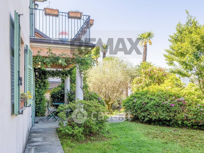 Villa in Via delle Monache — foto 2 di 42