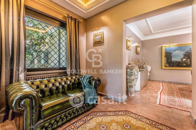 Villa in Strada Cassia Sud — foto 41 di 77