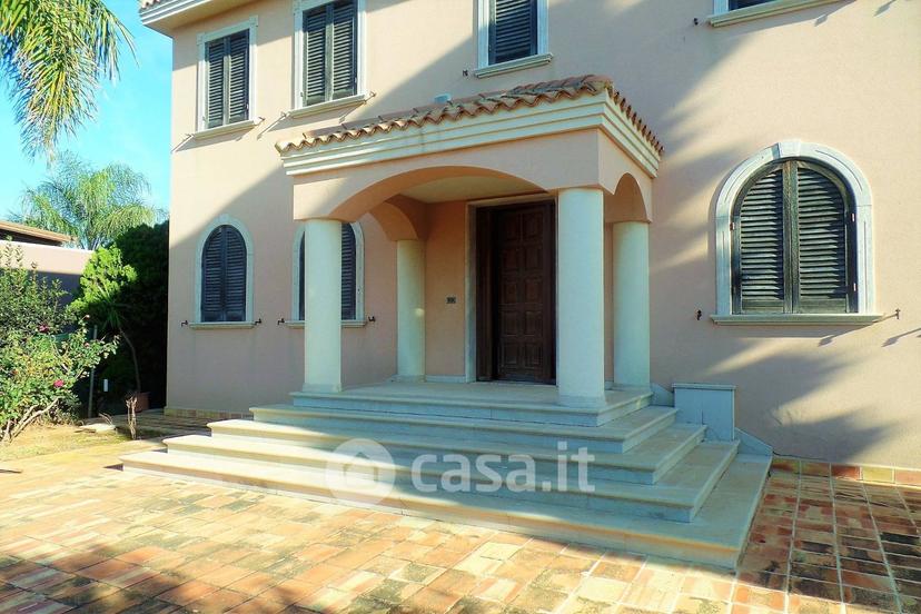 Villa in Via Gorizia 1 — foto 8 di 34