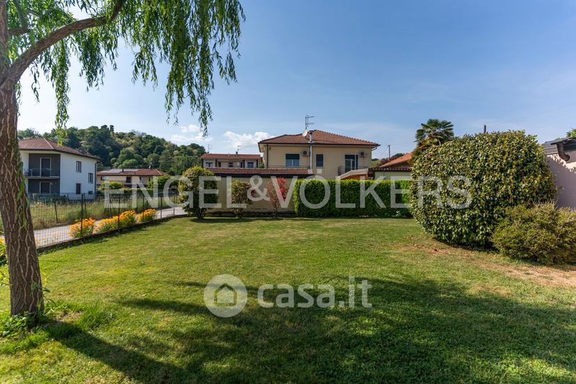 Villa in Via Mozart 7 — foto 10 di 35