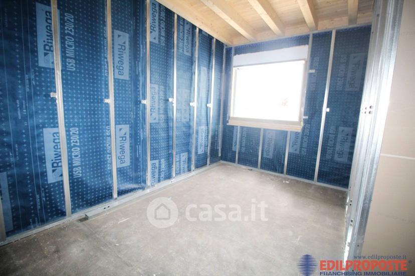 Villa in Via del Seprio — foto 10 di 24
