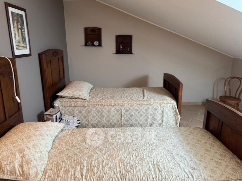 Villa in Via Falcone Giovanni — foto 25 di 122
