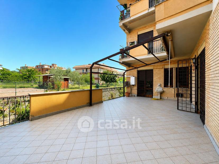 Quadrilocale in Via Capranica 14 — foto 2 di 20