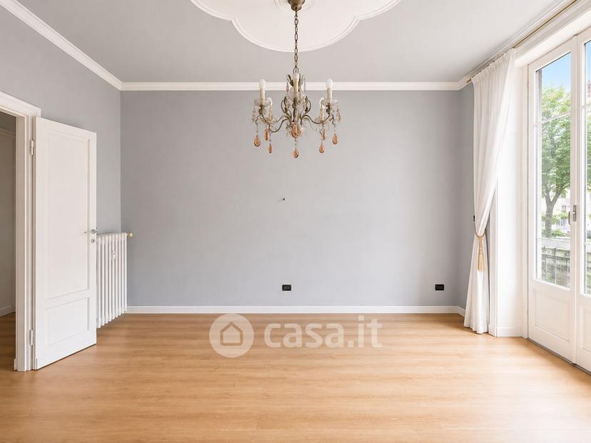 Bilocale in Viale Regina Giovanna 38 — foto 23 di 23