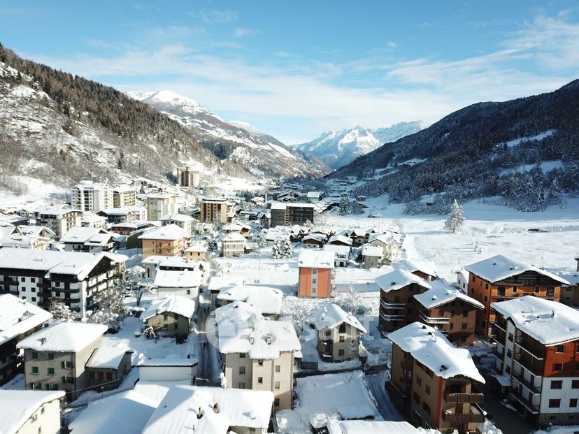 Trilocale in Via Europa 107 — foto 19 di 53