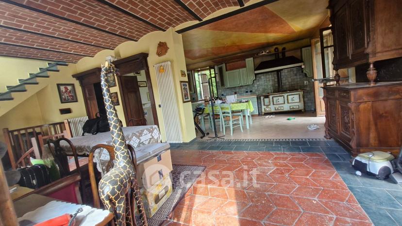Villa in Frazione Casabianca — foto 32 di 107