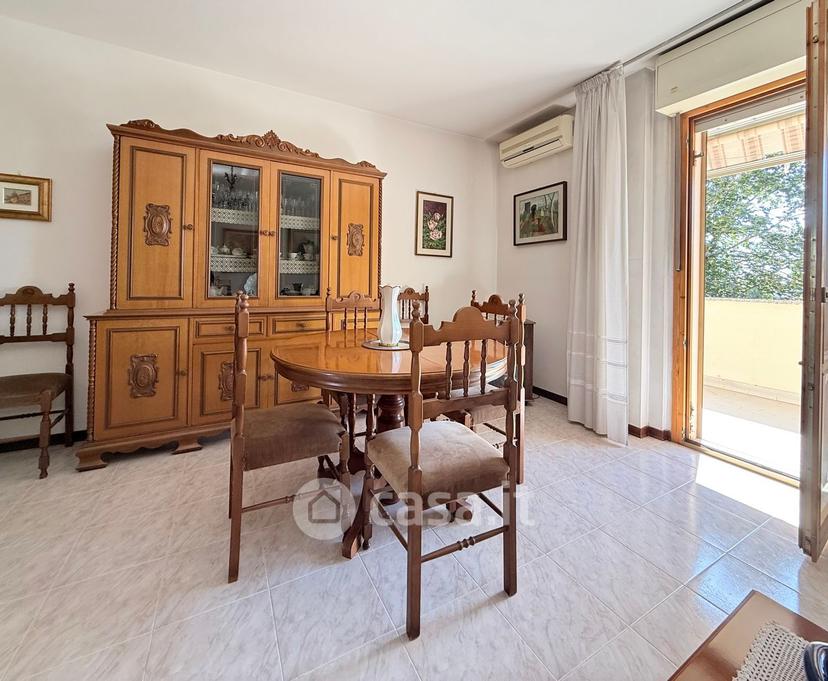 Quadrilocale in Giulio Pastore 13 — foto 8 di 42