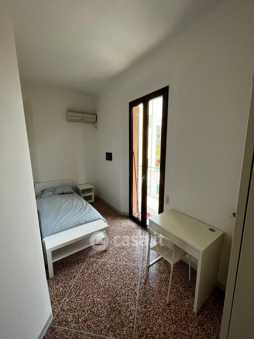 Stanza in Via Piana 18 — foto 6 di 9