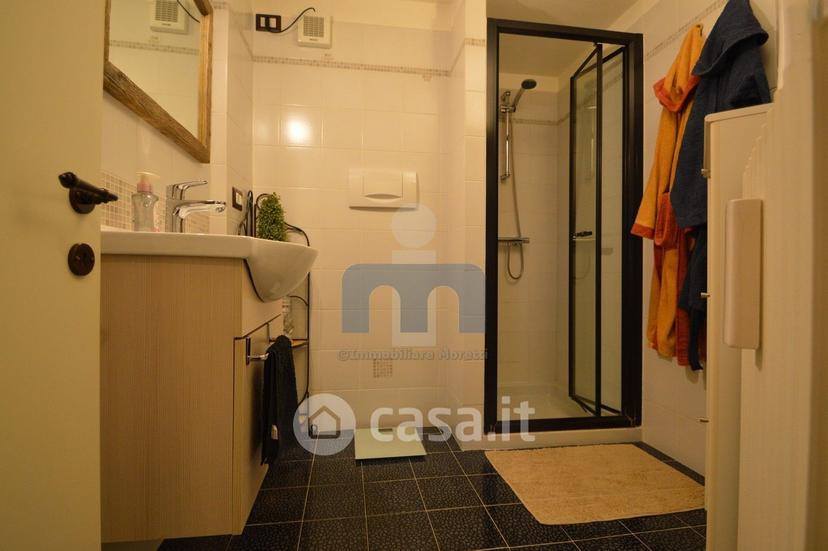 Trilocale in Via Alberti 5 — foto 10 di 33