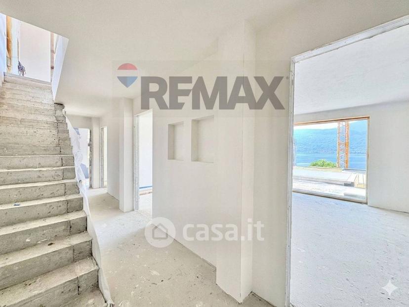 Villa in Via Paolo Troubetzkoy 54 — foto 2 di 27