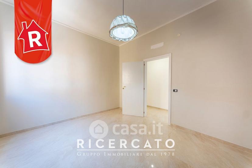 Quadrilocale in Via Francesco Petrarca 11 — foto 51 di 52