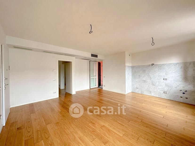 Trilocale in Via Brigate Partigiane 5 — foto 9 di 18